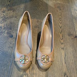 Tory Burch brown pumps